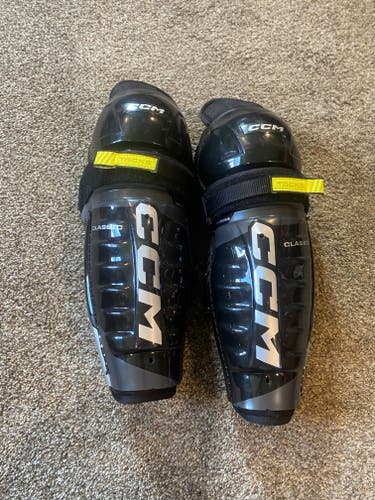 Intermediate CCM Tacks Classic Pro 12" Shin Pads (Used)