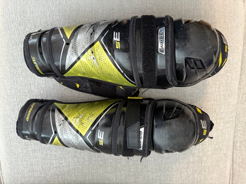 Intermediate Bauer Supreme 3S 12" Shin Pads (Used)