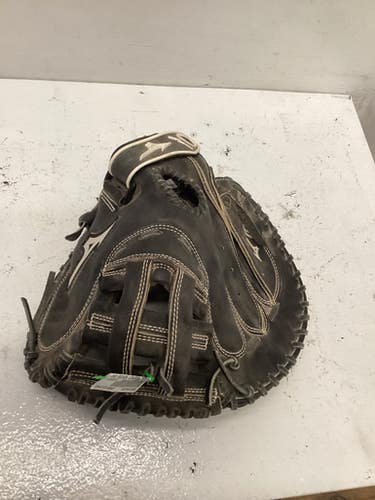 Used Mizuno PROSPECT SERIES BB/SB Catchers RH Throw Black 32 1/2" 11443-S000198106
