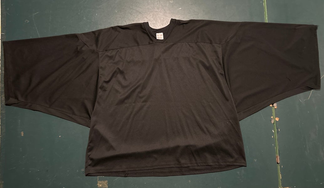 Black Goalie Cut Adult Unisex CCM Jersey (Used)