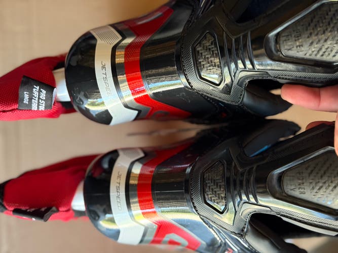CCM JetSpeed FT6 Pro Hockey Skates Extra Wide Width 9.5 Like New