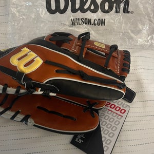 2022 Wilson A2000 RH Infield Baseball Glove 11.75" (New)