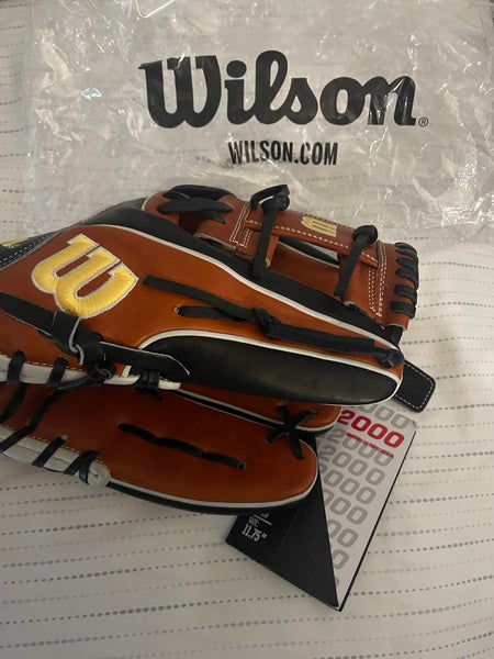 2022 Wilson A2000 RH Infield Baseball Glove 11.75" (New)