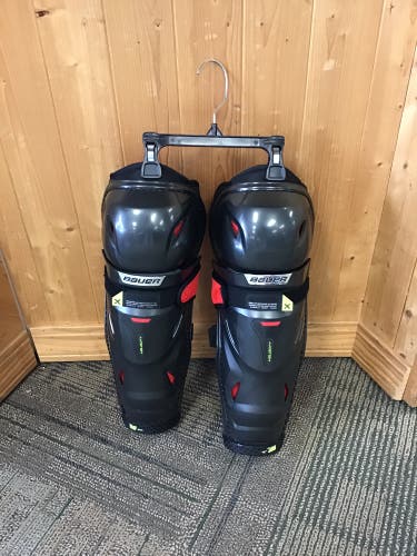 Intermediate Bauer Velocity 13" Shin Pads (New)