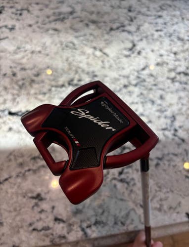 Men's TaylorMade Spider Tour Right Handed Putter 34" (Used)