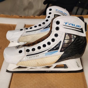 TRUE SVH pro return 2 Piece Goalie Skates size 10 with Bauer Vertexx Holders