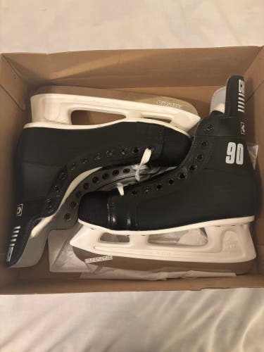 CCM Champion 90 Hockey Skates Regular Width Size 6 (New)