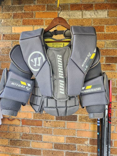 Large/Extra Large Warrior Ritual G2 Goalie Chest Protector (Used)