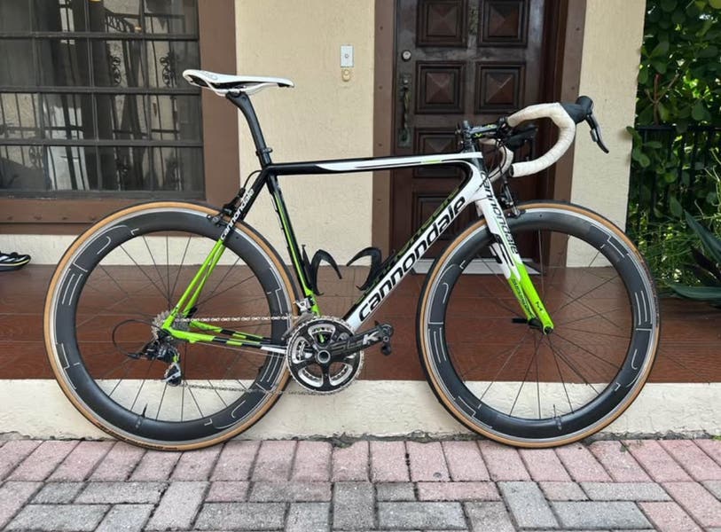 Cannondale Synapse Carbon Hi Mod Cannondale Supersix Evo 105 2014