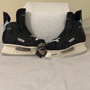 Bauer Impact 200 Hockey Skates Regular Width 5 (New)