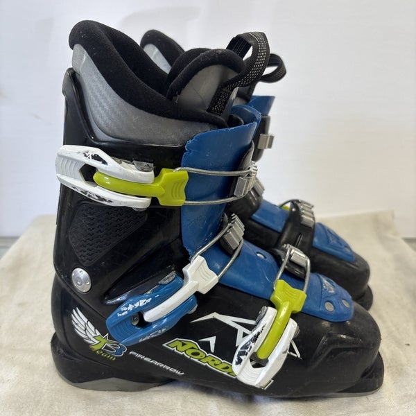 Mondo Size 23.5 US Size 5.5 - 6.5 NORDICA FIREARROW TEAM 3 Ski Boots