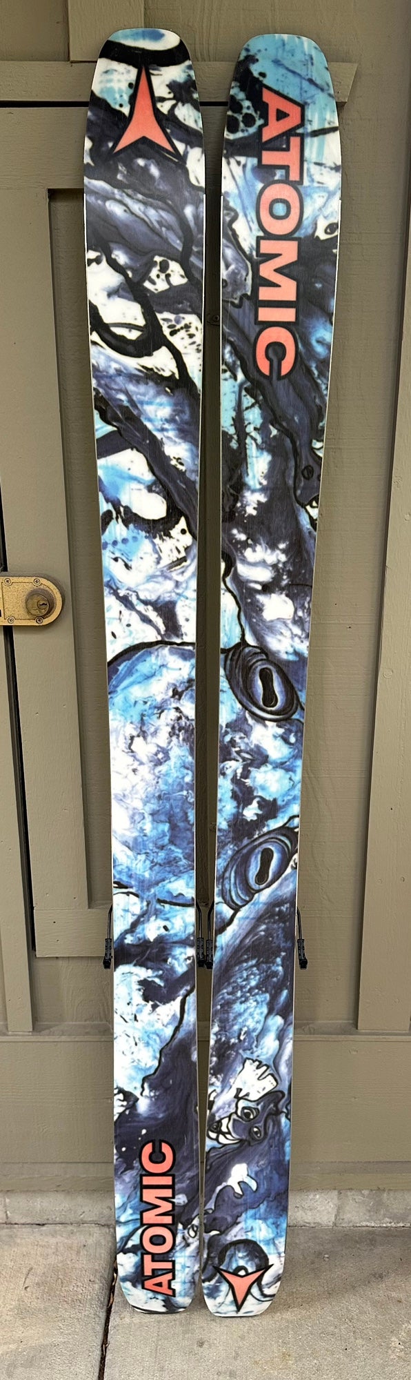 2024 Atomic Bent Chetler 192 cm Powder Skis With Bindings Max Din