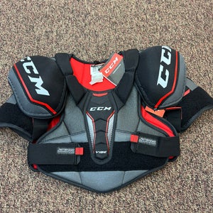 Men's Large Junior CCM Vibe Shoulder Pads (New)
