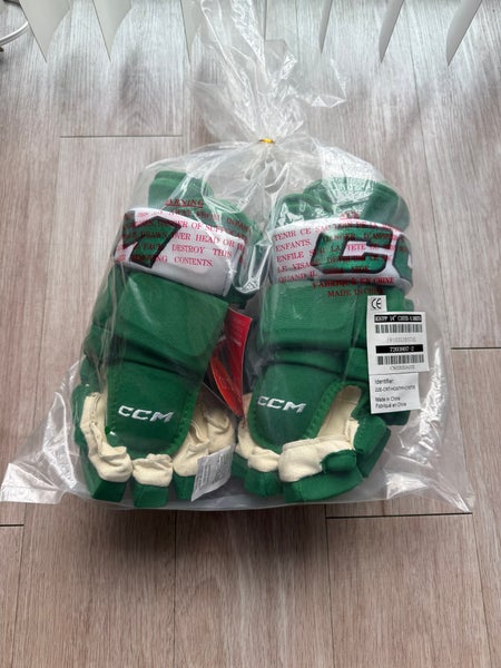 CCM HG97 Gloves 14" (New)