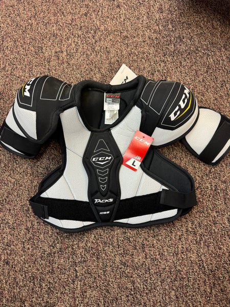 Men's Large Junior CCM Tacks 1052 Shoulder Pads (New)