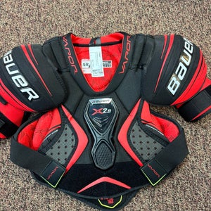 Men's Small Senior Bauer Vapor X2.9 Shoulder Pads (New)