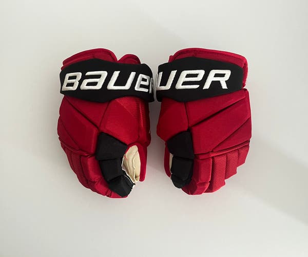 Bauer Vapor Hyperlite - Used NHL Pro Stock Glove - Dmitry Orlov (Red/Black)