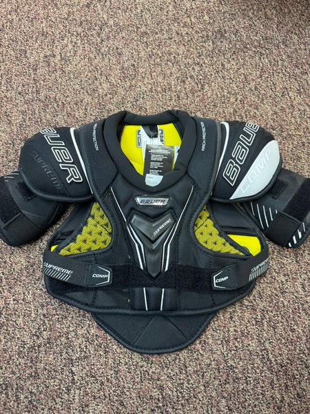 Men's Large Junior Bauer Supreme Comp Shoulder Pads (New)