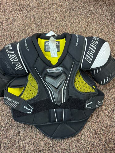 Men's Large Senior Bauer Supreme Comp Shoulder Pads (New)