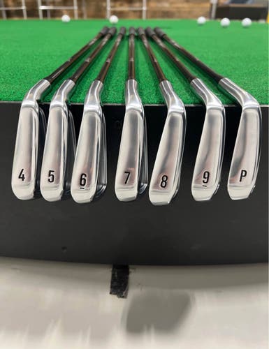 2025 Callaway X Forged Right Handed Iron Set