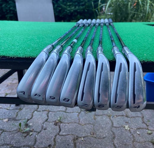 Men's TaylorMade M2 Right Handed Iron Set Regular Flex 8 Pieces Steel Shaft