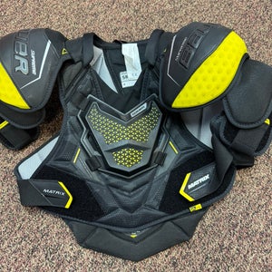 Men's Large Senior Bauer Supreme Matrix Shoulder Pads (New)