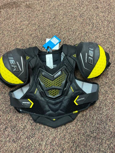 Men's Medium Junior Bauer Supreme Matrix Shoulder Pads (New)