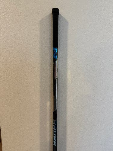 Intermediate Bauer Nexus 1N Right Handed Hockey Stick P88 (Used)