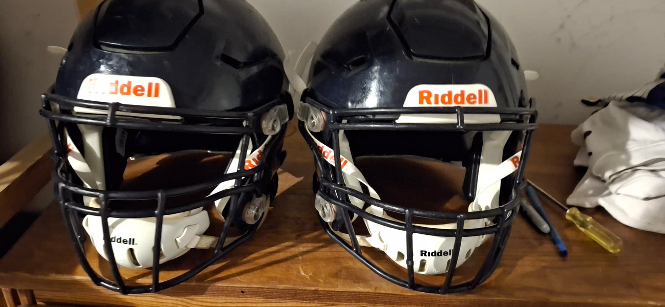 Large and Medium Adult Riddell SpeedFlex Helmet (Used)