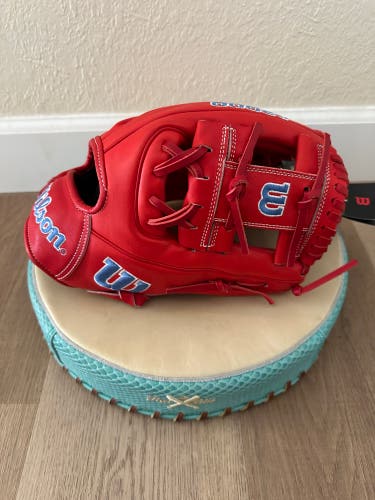 Wilson A2000 1975 11.75" (New)