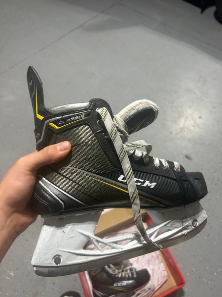 CCM 4.0 SB Hockey Skates 7.5 (Used)
