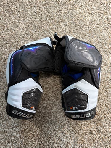 Medium Senior Bauer Flylite Elbow Pads (New)
