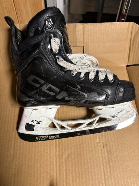 CCM Tacks XF Pro Hockey Skates Regular Width Size 3.5 (Used)