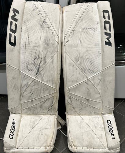 28" + 1" CCM Goalie Leg Pads (Used)