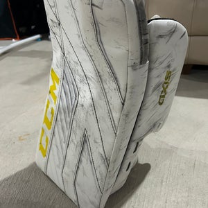 CCM Axis Pro Regular (Used)