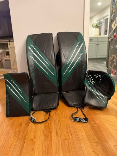 Bauer Hyperlite Goalie Full Pro Custom Set- Large- Black and Kelly Green