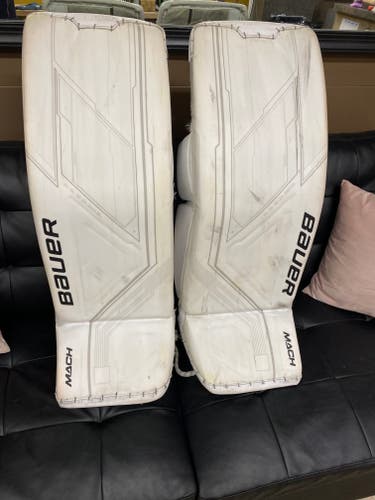 Bauer MACH Goalie Leg Pads Medium 34
