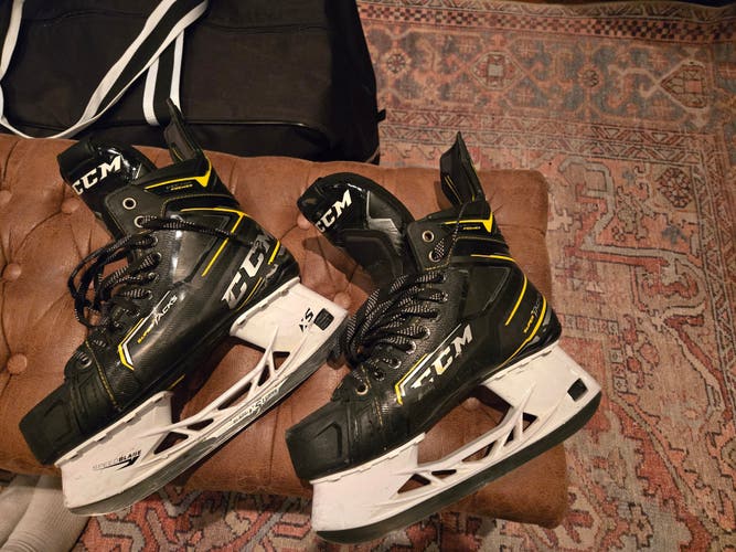 CCM Tacks Vector Premier (SMU) Hockey Skates 8 (Used)