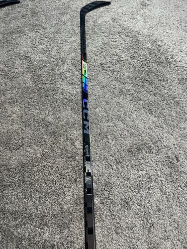 Intermediate CCM Tacks XF Pro Left Hand Hockey Stick P28 (New)