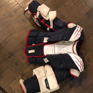 Custom XL Bauer Hyperlite Goalie Chest Protector Pro Stock (Used)