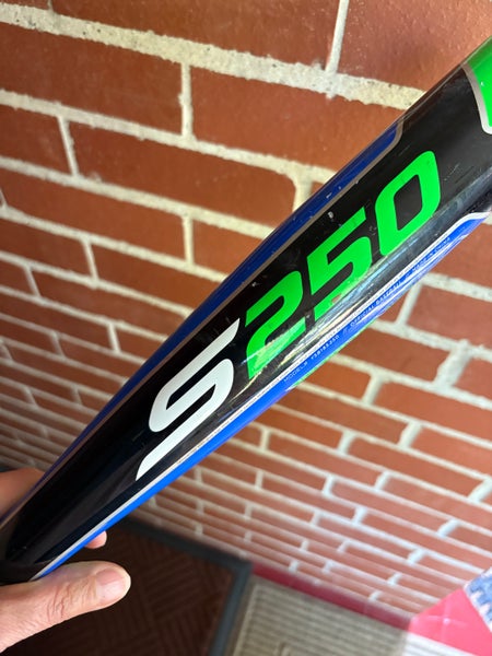 2018 Easton S250 Alloy Bat (-10) 20 oz 30" (Used)