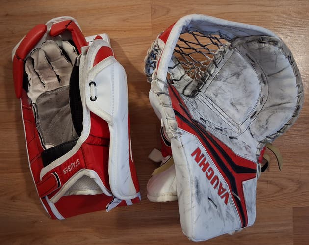 Vaughn V10 Regular Pro Stock hockey goalie gloves set (Used)