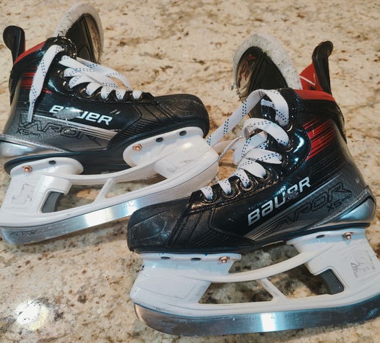 Bauer Vapor X5 Pro Hockey Skates Regular Width Pro Stock Size 1.5 (Used)