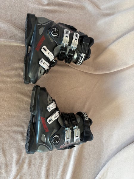 Mondo 28 & 28.5 Unisex Nordica All Mountain One Ski Boots (Used)