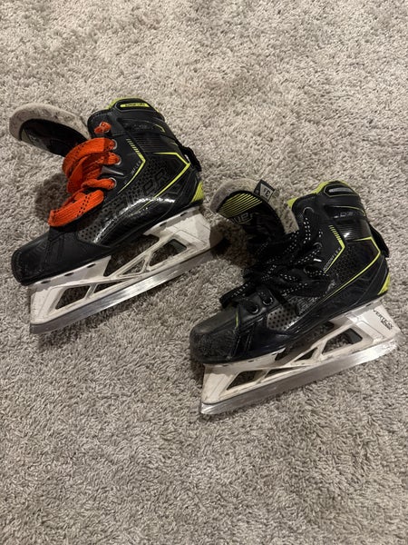Bauer GSX Hockey Goalie Skates Regular Width Size 3.5 (Used)