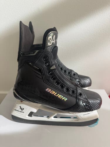 Bauer Supreme Shadow Hockey Skates Regular Width Pro Stock Size 6 (Used)