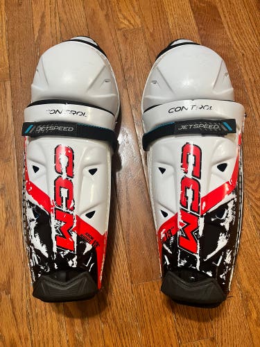 Junior CCM Control 13" Shin Pads (Used)