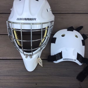 Senior 2021 Medium/ Large Goalie Mask (Used)