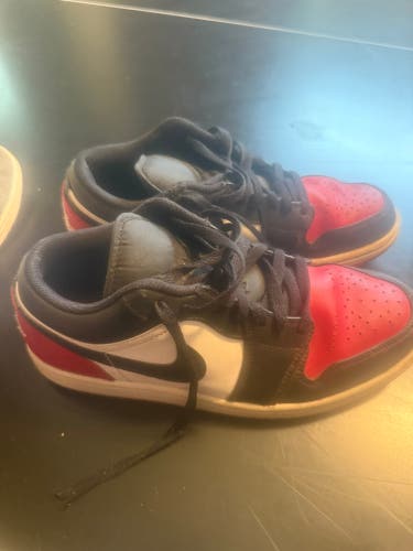 Red Men's Size M 8.0 (W 9.0) Adult Air Jordan Jordan 1 Low Shoes (Used)