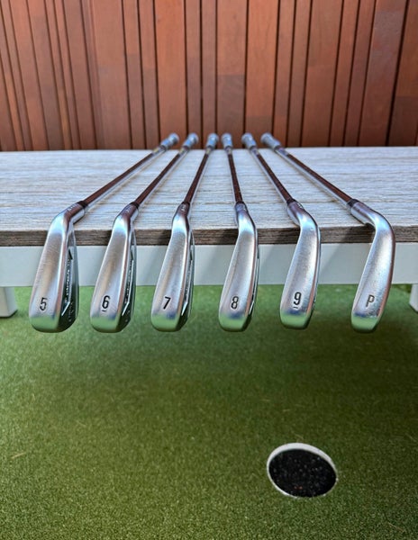 Callaway APEX AI200 Right Handed Iron Set